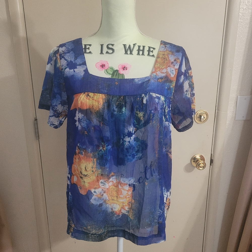 ✨️$5 Sale✨️ True Freedom Sheer Floral Top Size Large